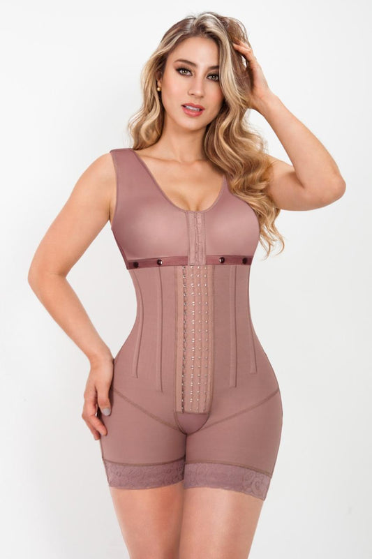 Faja Corta Tipo Reloj de Arena con Brasier y Varillas - REF 2811